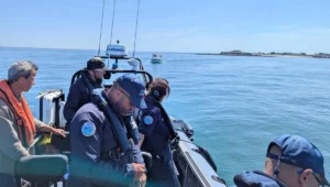 Lire la suite à propos de l’article Des contrôles quotidiens sur et autour de l’île Dumet, la seule île de Loire-Atlantique pour protéger les oiseaux